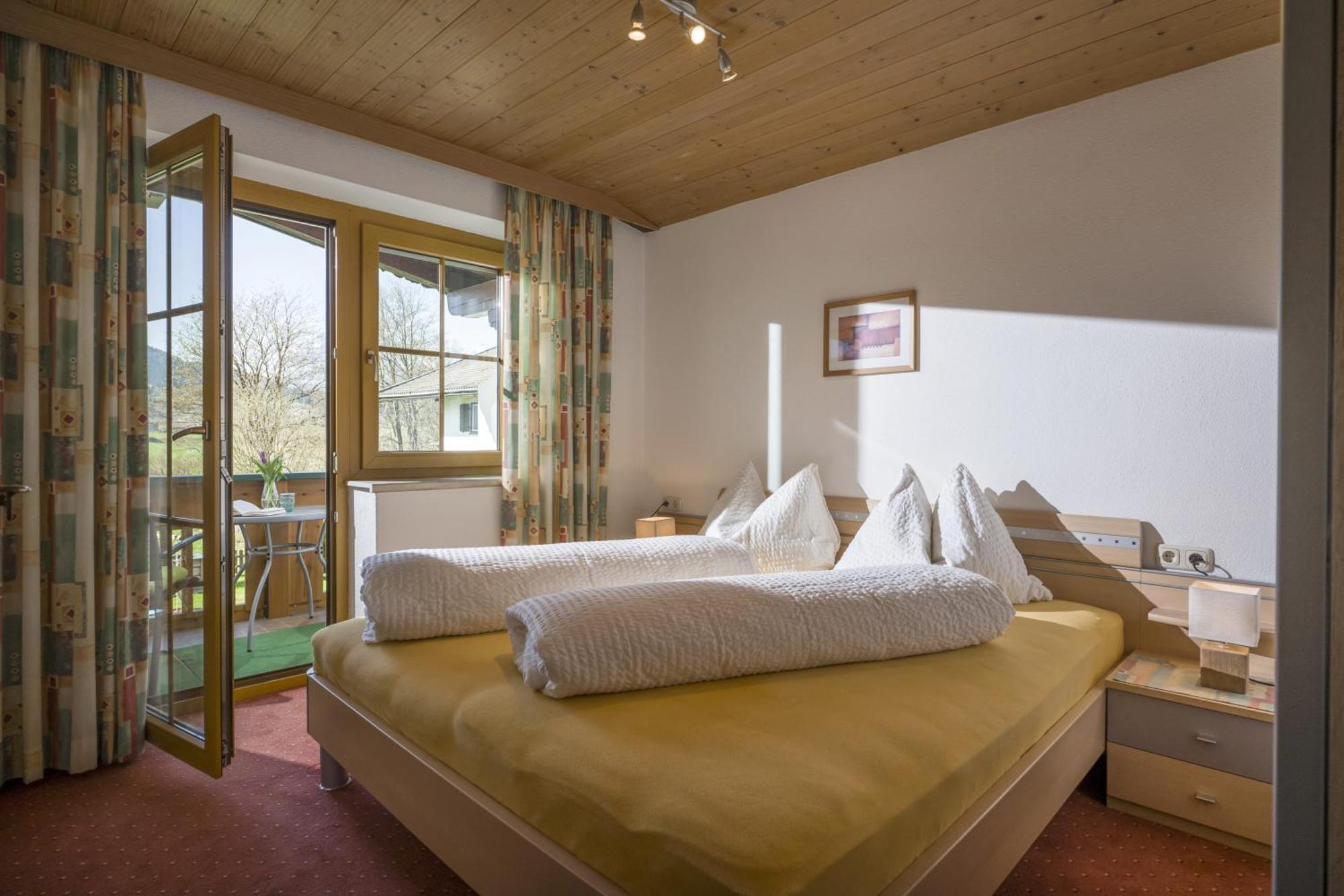 Gästehaus Schwaiger Kössen Zimmer foto